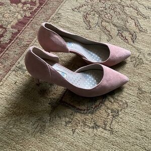 Pretty suede Boden pumps